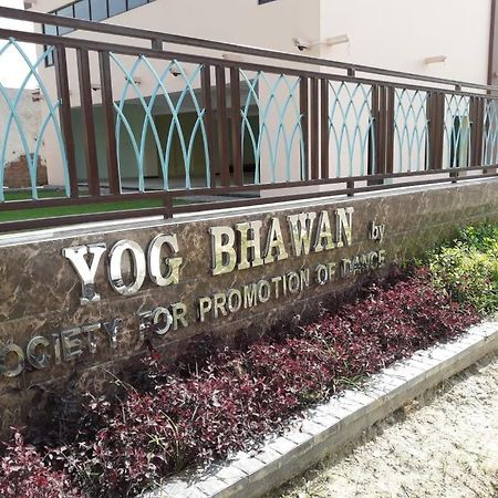 Aparthotel Yog Bhawan Greater Noida Exterior foto