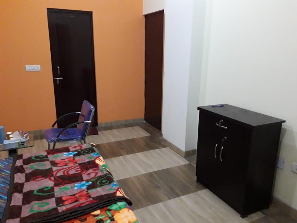 Aparthotel Yog Bhawan Greater Noida Exterior foto
